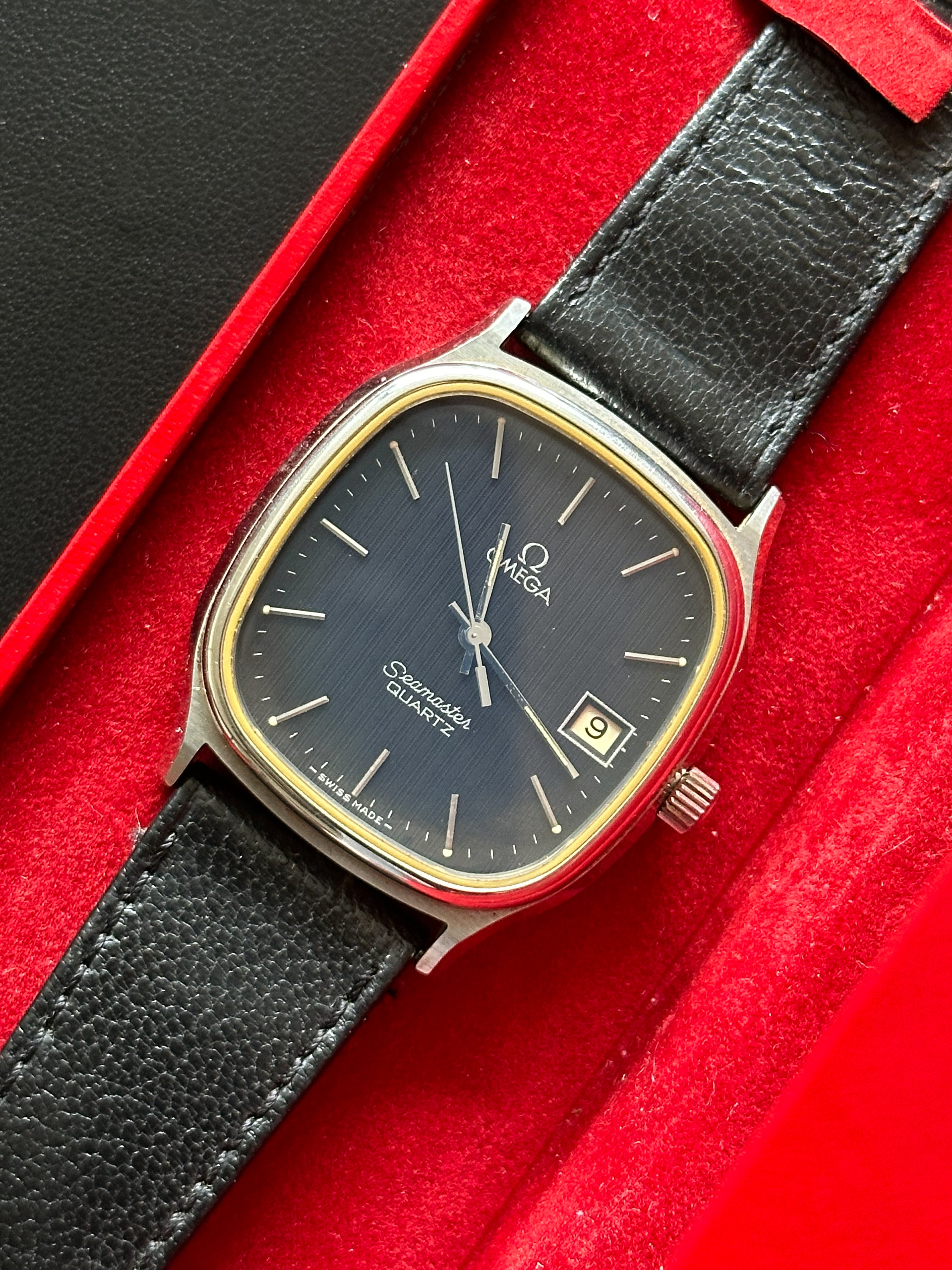 Omega Seamaster Quartz The Ticking Watch - Main Image