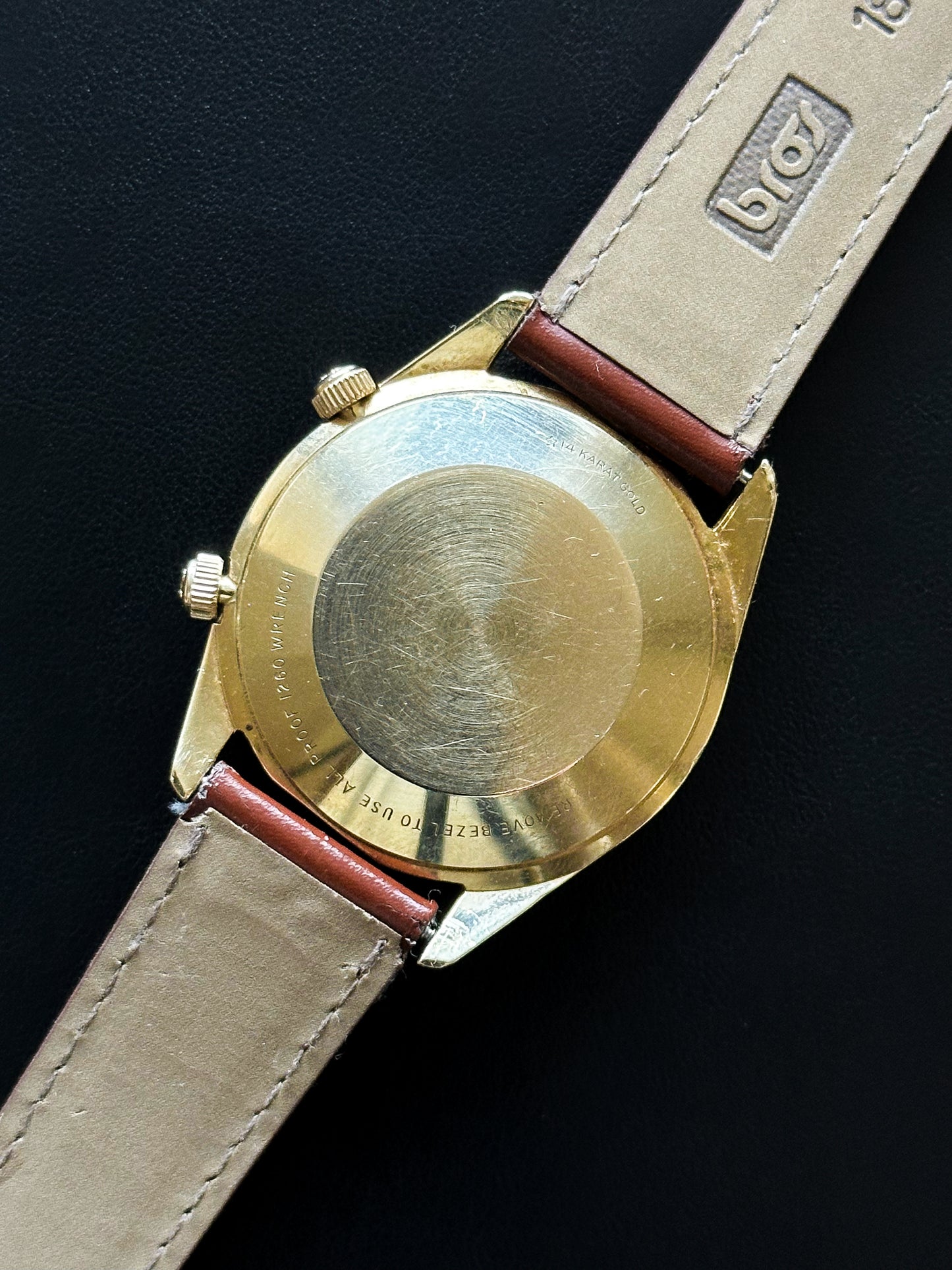 Jaeger-LeCoultre Memovox 14K gold Cal.911 - 1960